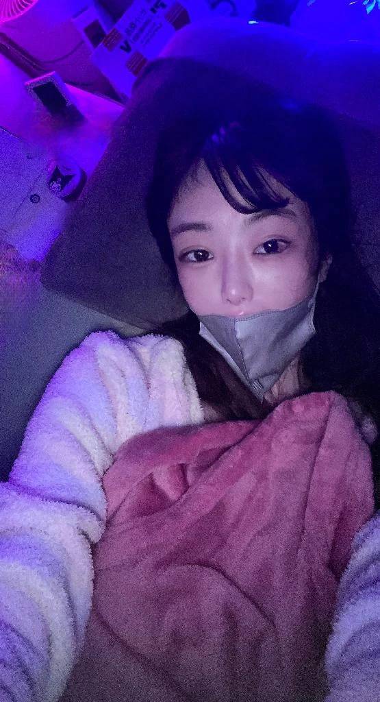 ジム直後でおやすみなさい🤤明日18日12時~投票開始😭🙏🏻初出場🔰本選感謝🙏🏻投票応援お願いでさ🥺🙏🏻すっぴんﾉｰﾏﾙｶﾒﾗも🙏🏻