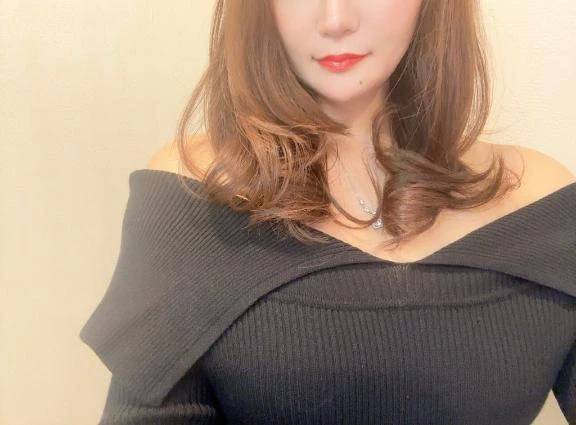 🖤オフショル🖤