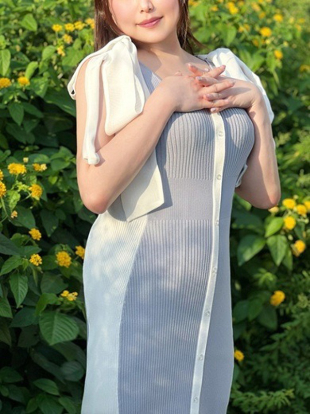 二宮ことは（月の真珠-新宿-）