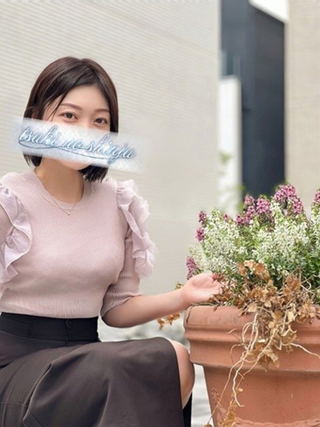 安田りさ(月の真珠-新宿-)