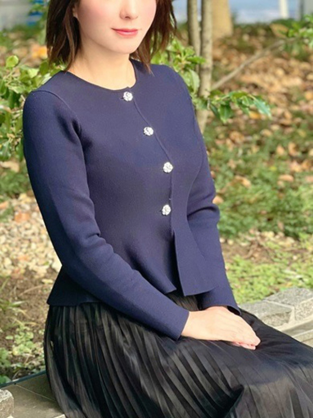 白石おと（月の真珠-新宿-）