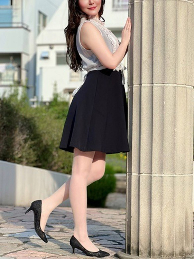 大沢ななこ（月の真珠-新宿-）