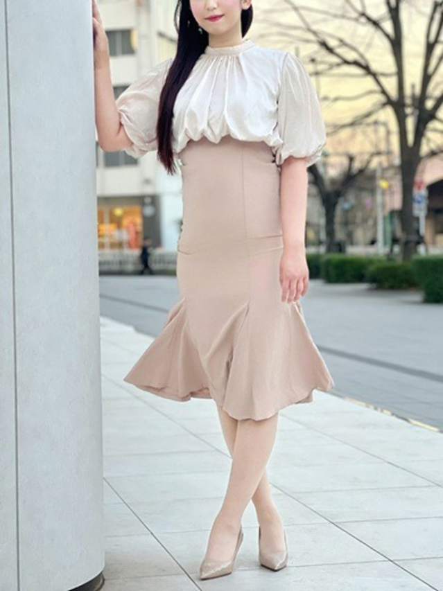 元村ひな（月の真珠-新宿-）