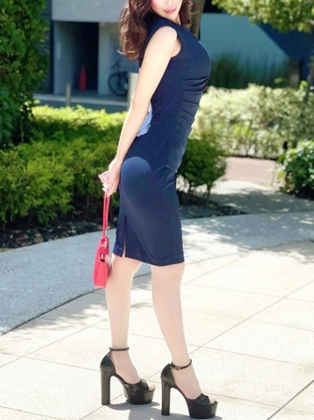 塚本せいら（月の真珠-新宿-）