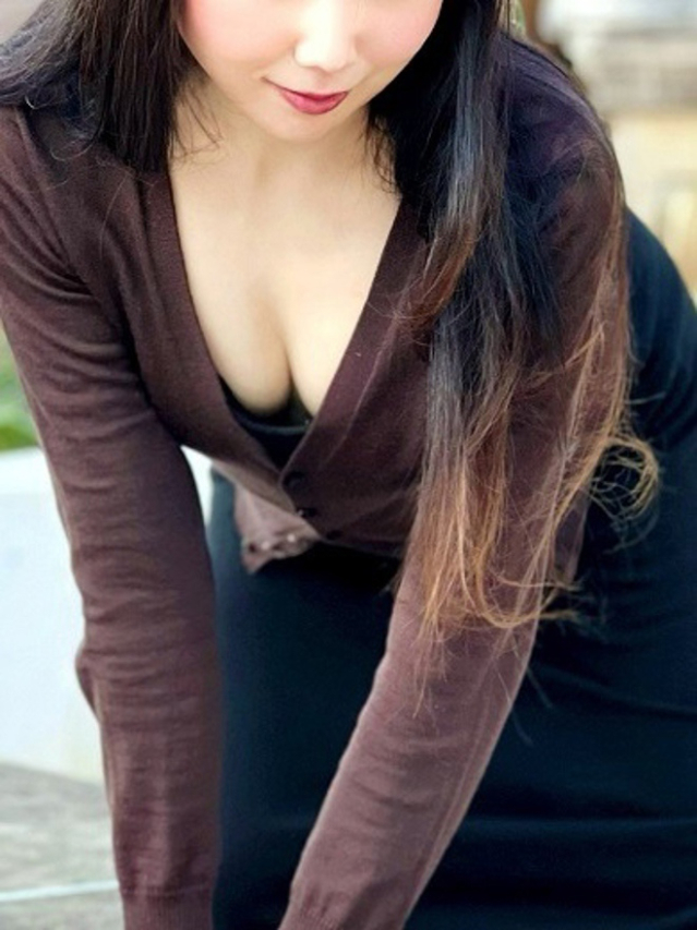 押田りり（月の真珠-新宿-）