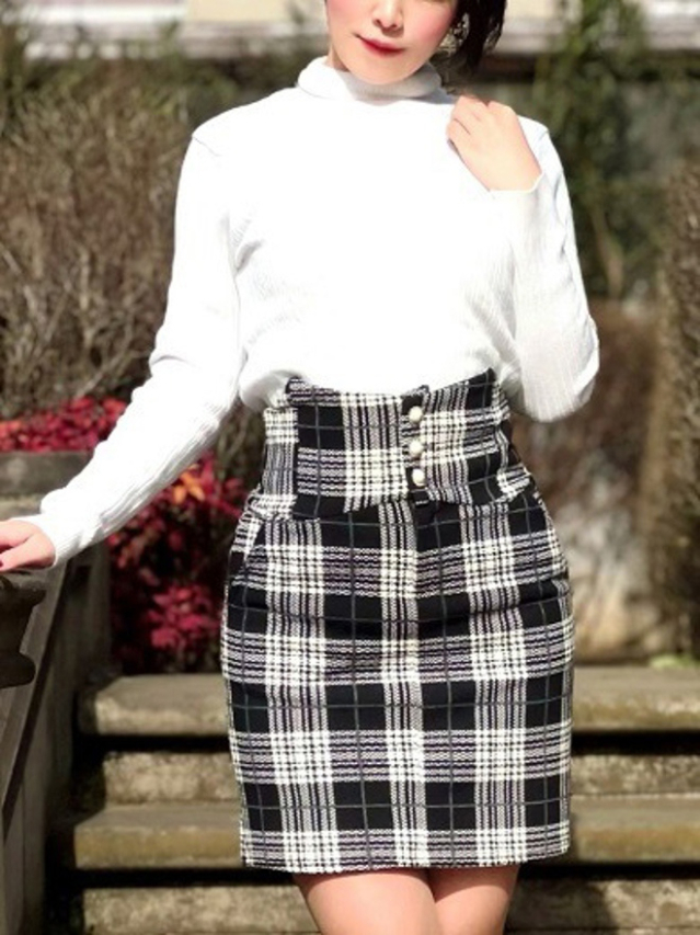 三沢まゆ（月の真珠-新宿-）