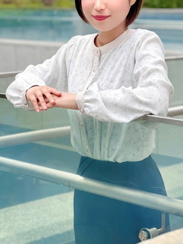 戸井田きみか(月の真珠-新宿-)