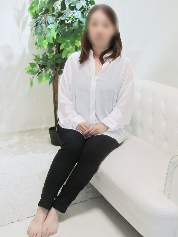 さゆり（かわいい熟女＆おいしい人妻　鶯谷店）