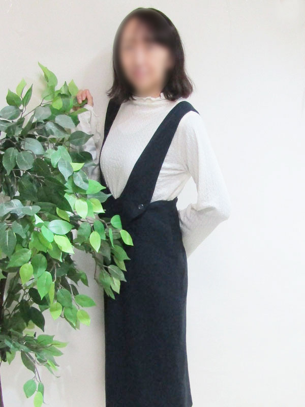 ななせ(かわいい熟女&おいしい人妻 鶯谷店)