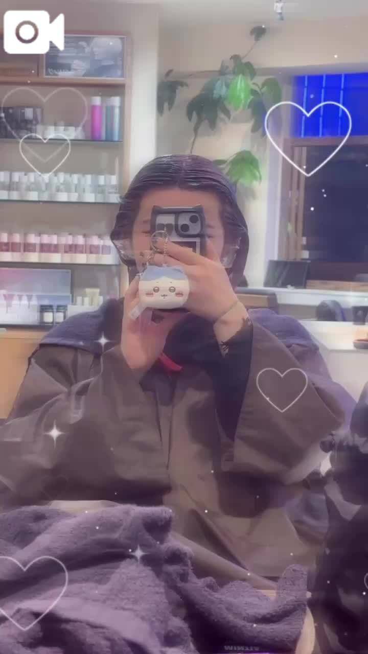 イメチェンしてるよ〜🎀