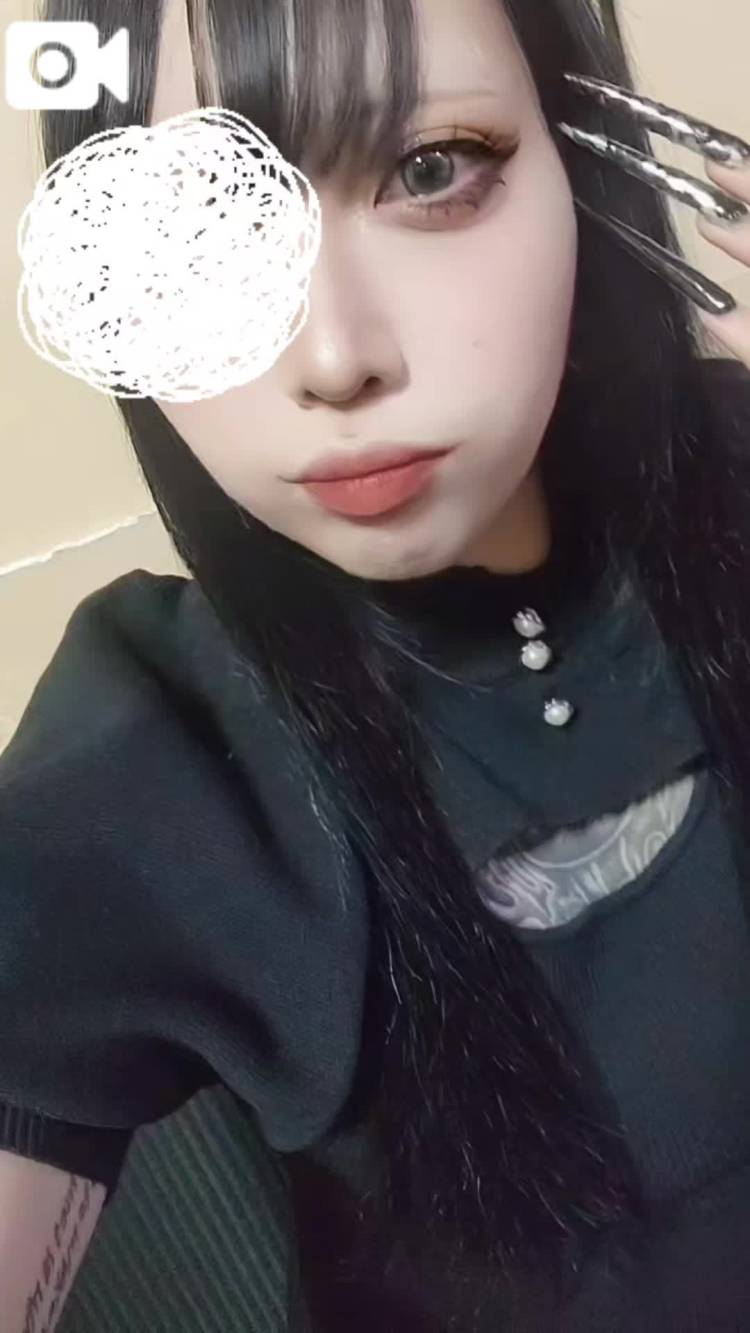 キョロキョロ👀