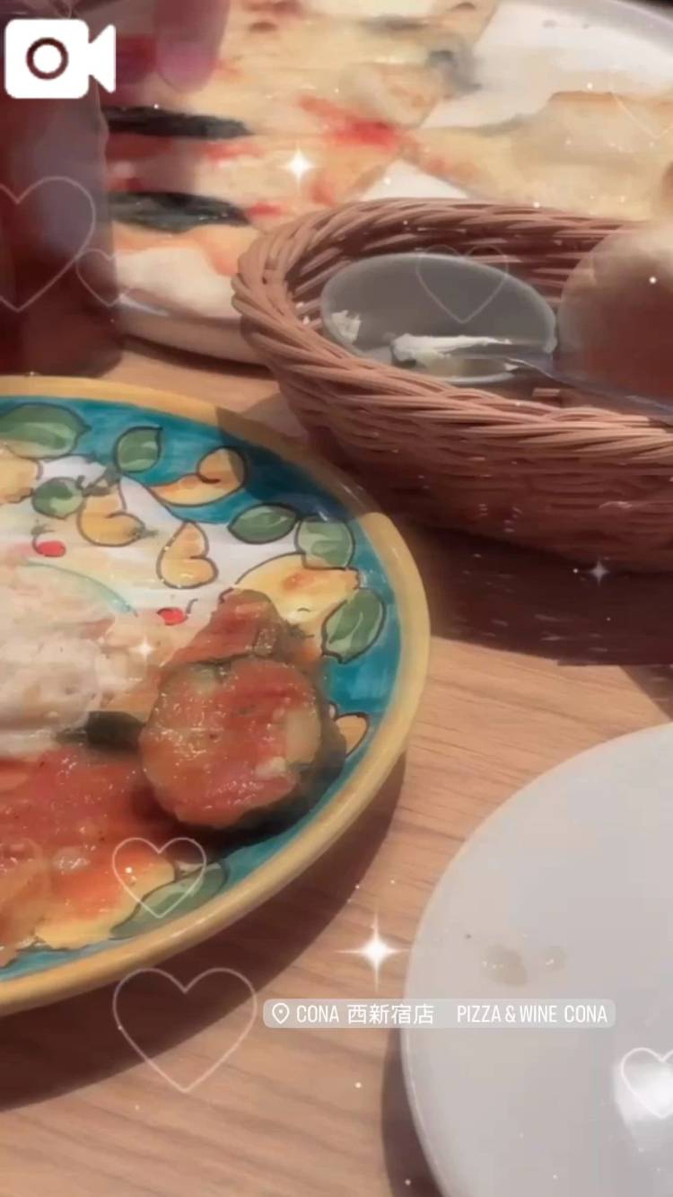 ピザ食べた🍕