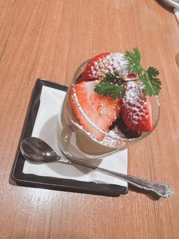 明日18時からラストまで空いてるの🥺