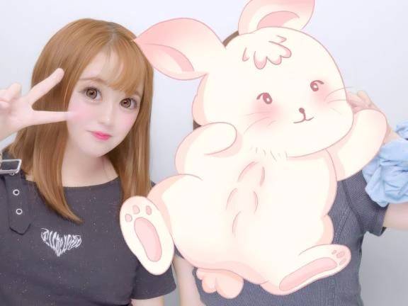「今日はあやに会いにきて？🥹💖」