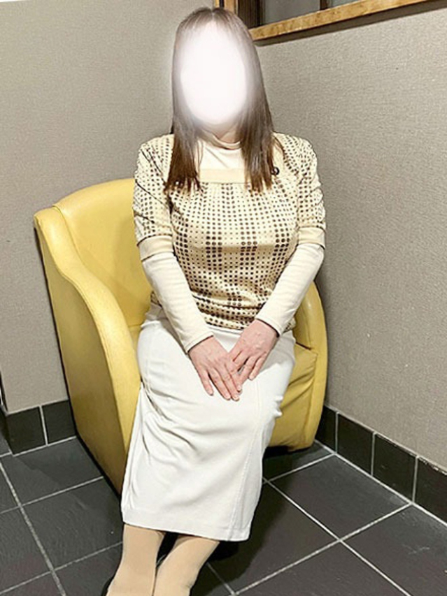 朝比奈 亜里砂(熟女紹介センター)