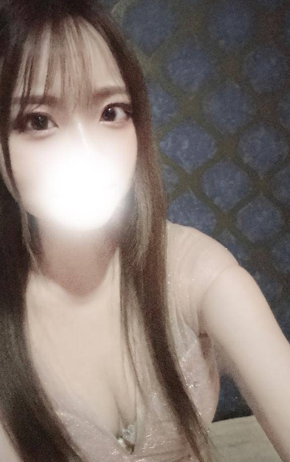 初ストレートヘアだよ🤍