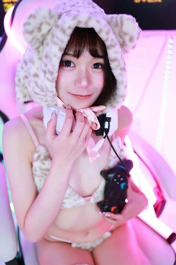 ひな（聖女　(マリア)）