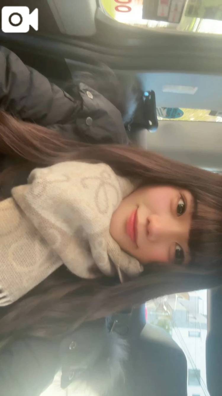 【動画🎥𓈒𓂃】巻き髪💗