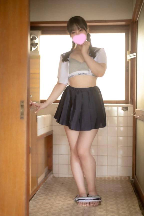 目のやり場に困っちゃう…？💕