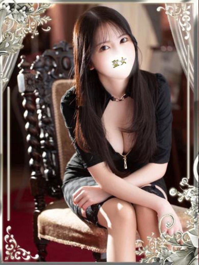 椿（聖女　(マリア)）