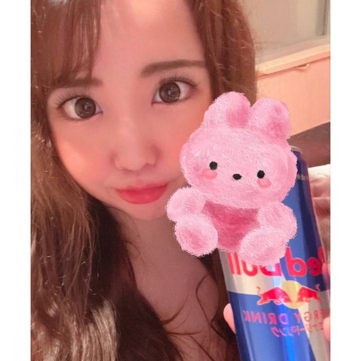 前職、AV女優。