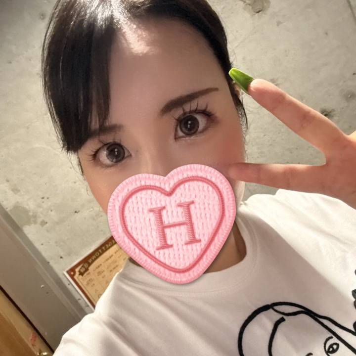 前職、AV女優。