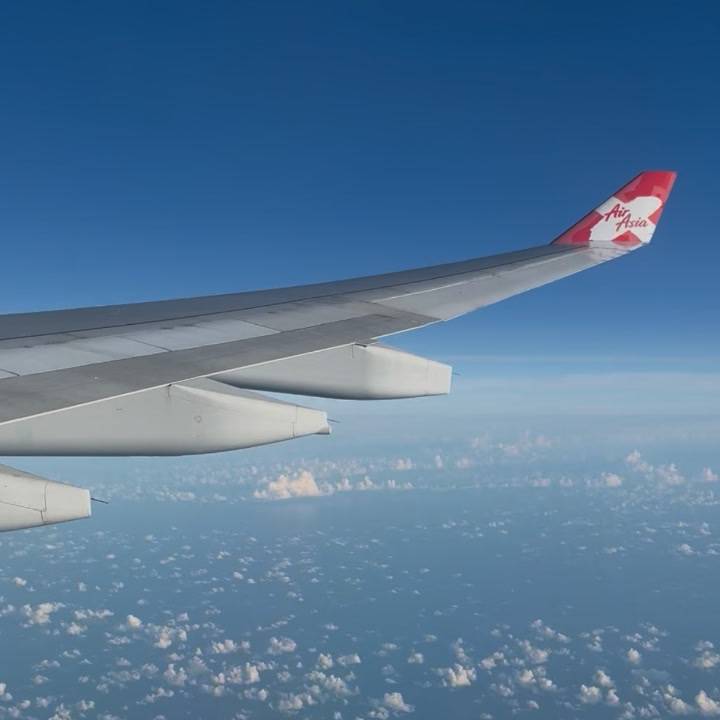 ✈️ただいま日本！桃尻ぬるぬる密着でお出迎え🍑