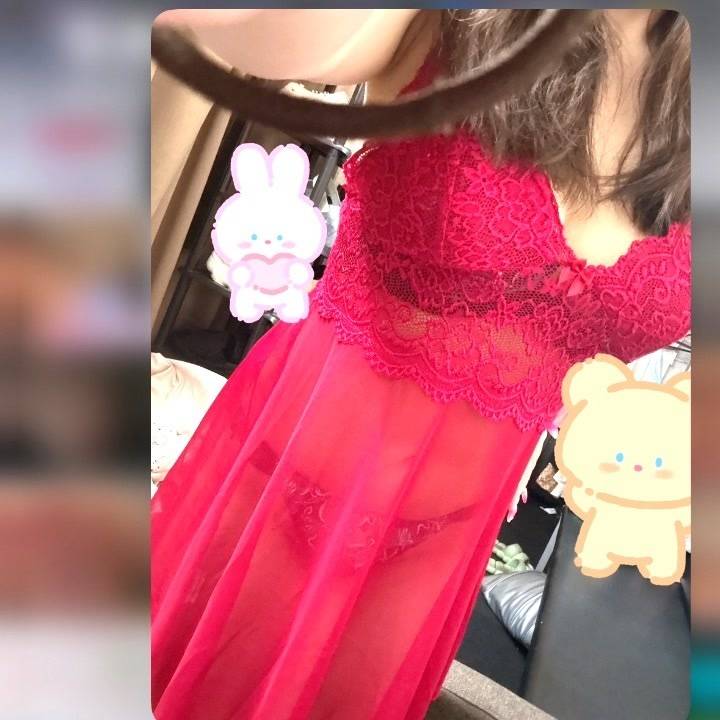 スケスケ。