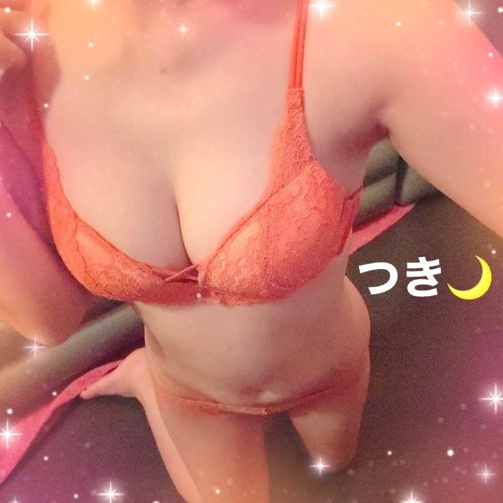 今日も14時〜24時🩷つき🌙