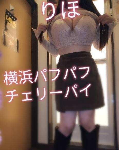 明日１６時から一枠空いてます🥹