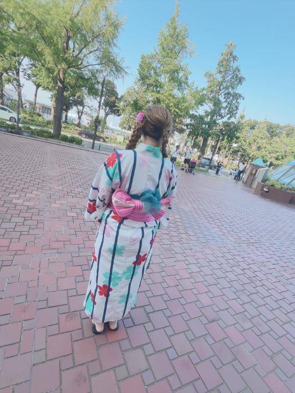 浴衣……ちらっと??