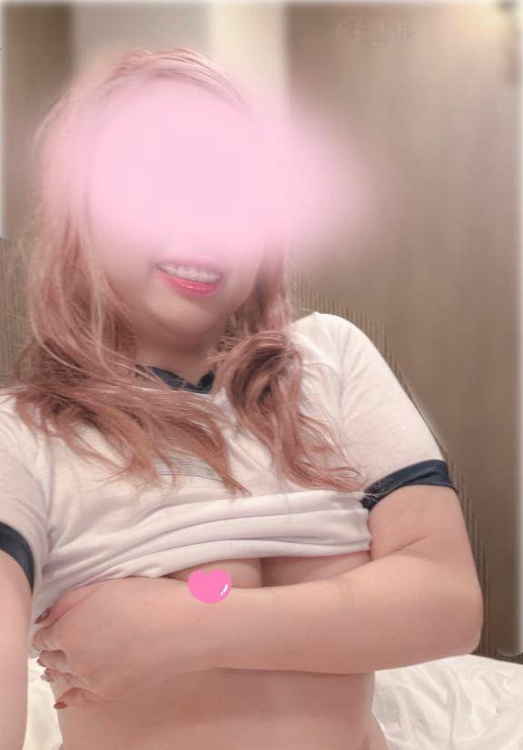 ?手ブラ写真…???