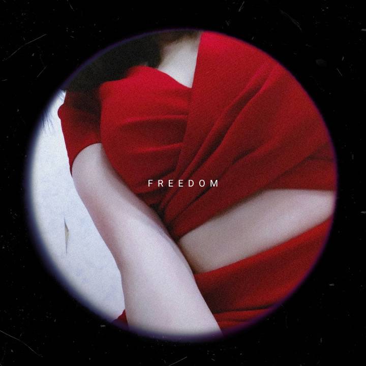 片手に𓏸𓏸小脇に🐶