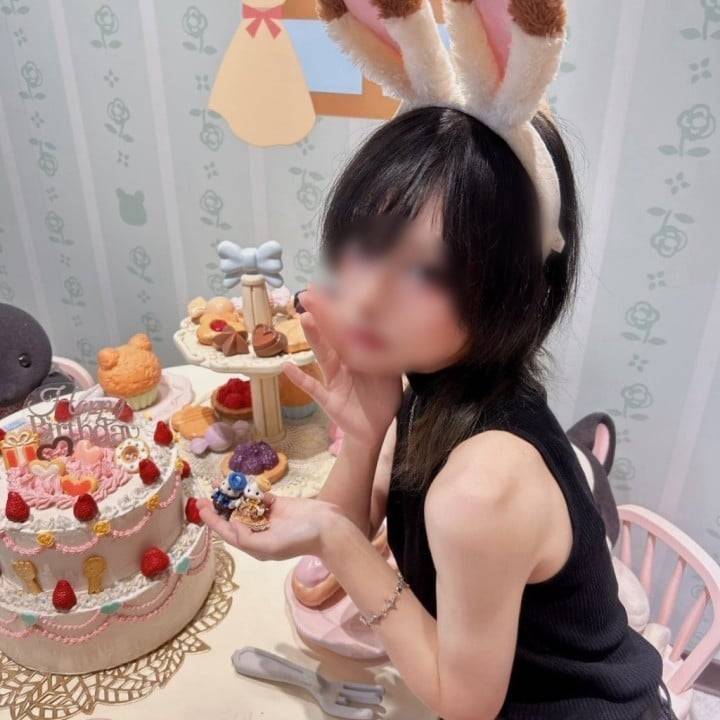 明日デビュー✨