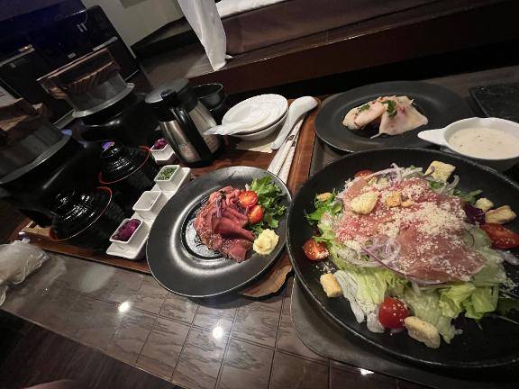 ホテルご飯うまうま💞