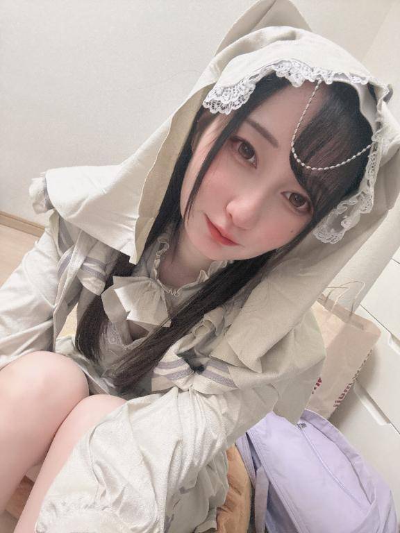 夜分遅くに失礼致す