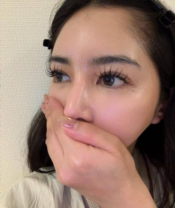 まつ毛エクステにチャレンジ👀