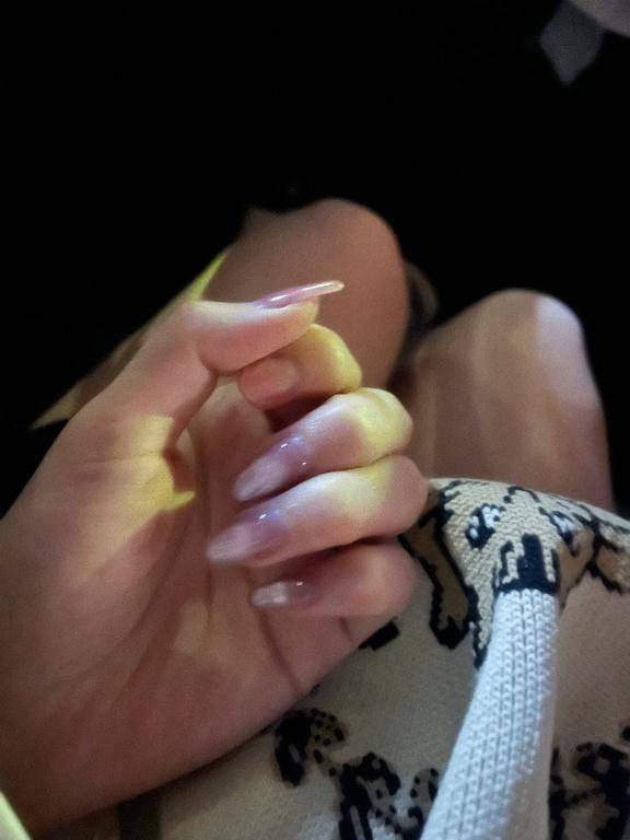 人差し指のゆくえ