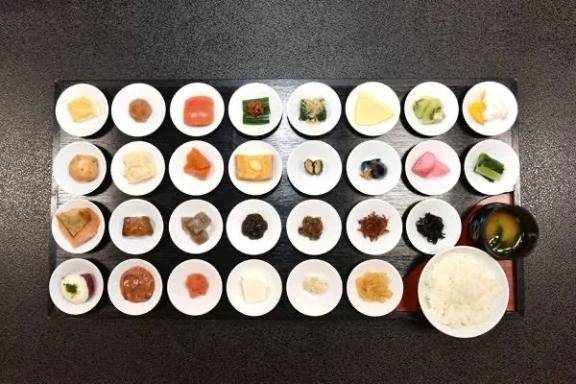 短歌膳食べてみたい✨