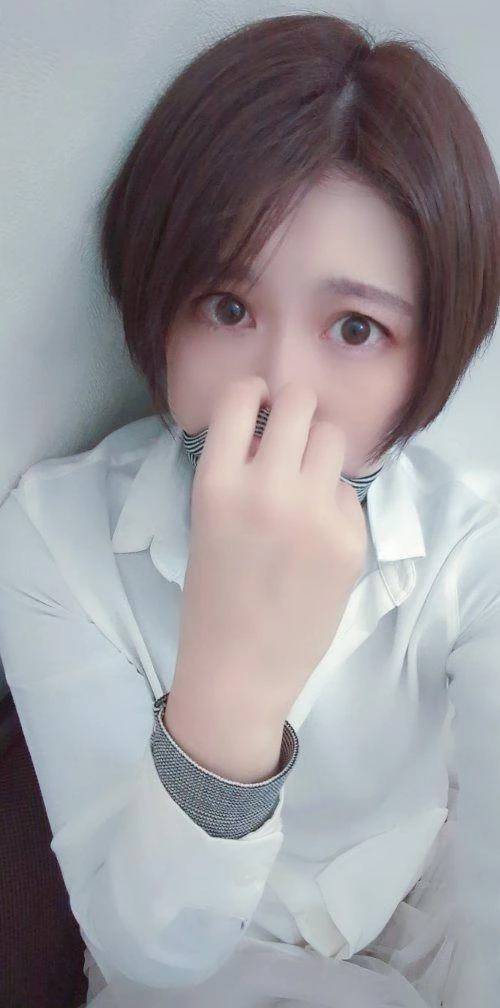 急で申し訳ないのですが、明日、出勤します