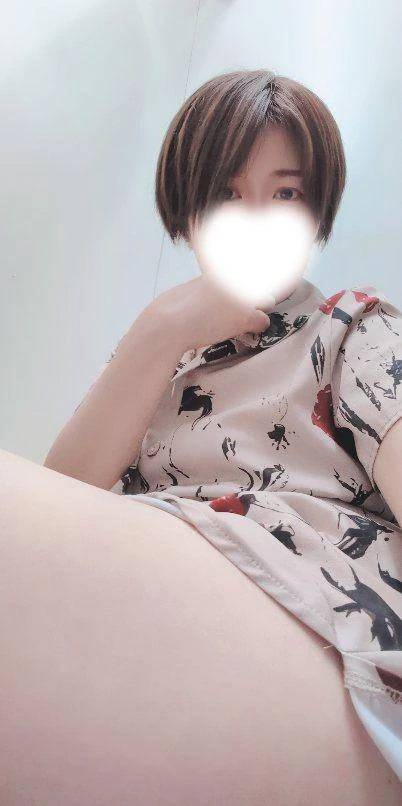 明日も出勤します(⁠｡⁠･⁠ω⁠･⁠｡⁠)⁠ﾉ⁠♡