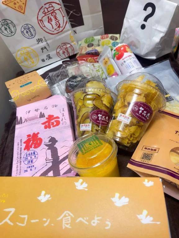 顔面騎乗で潮ガブ飲み