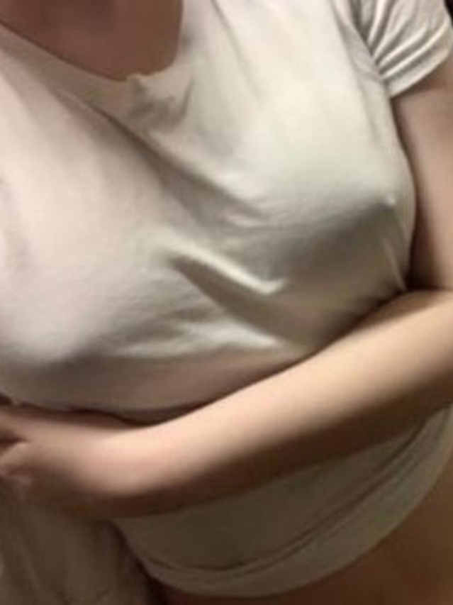 長谷川かれん（全裸美女からのカゲキな誘惑）