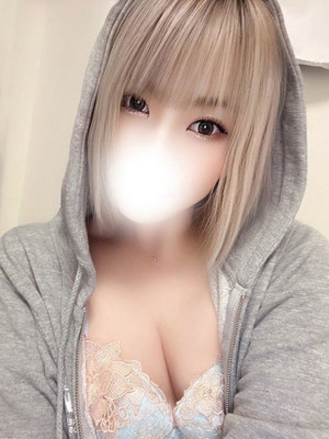 水無月いと(全裸美女からのカゲキな誘惑)