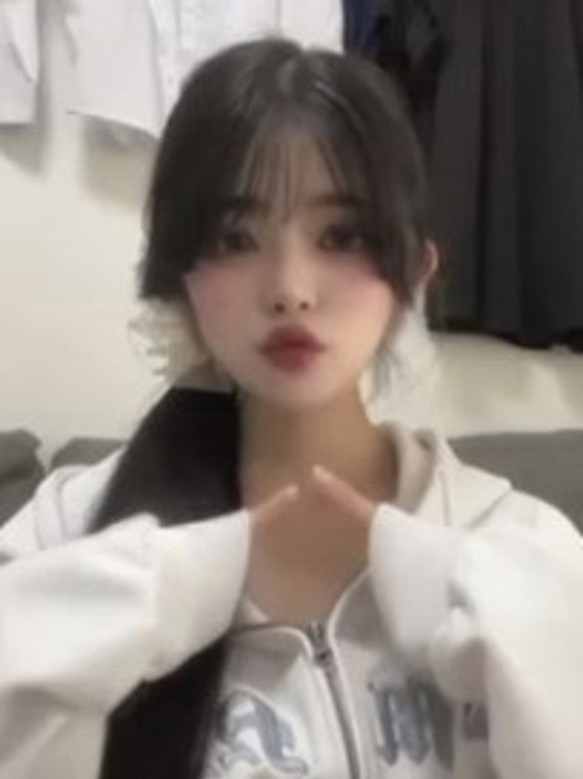 松浦こころ(全裸美女からのカゲキな誘惑)