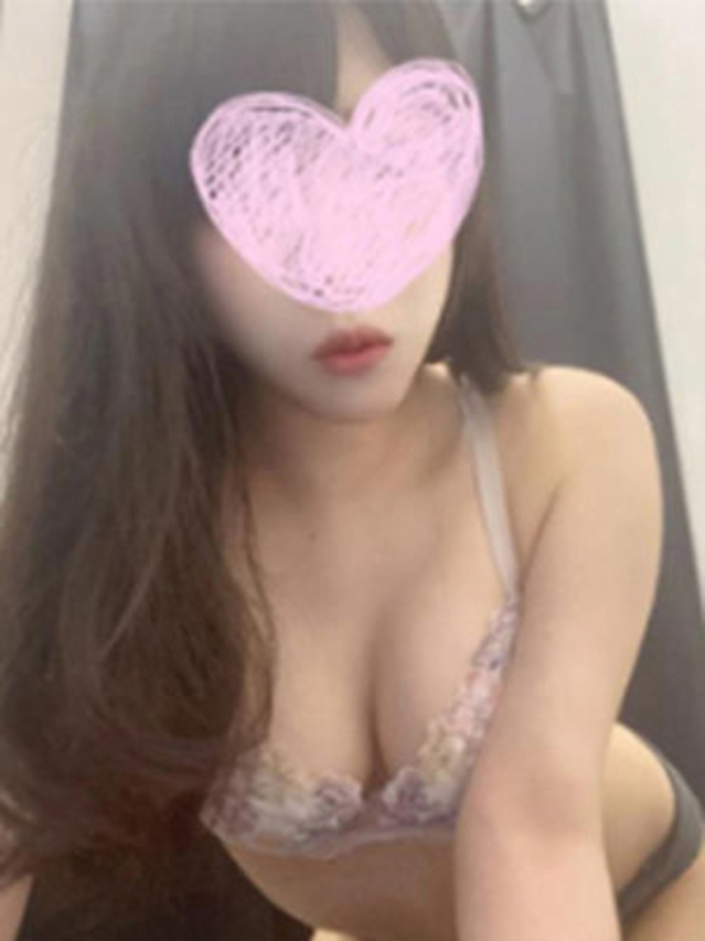 関田しおん（全裸美女からのカゲキな誘惑）