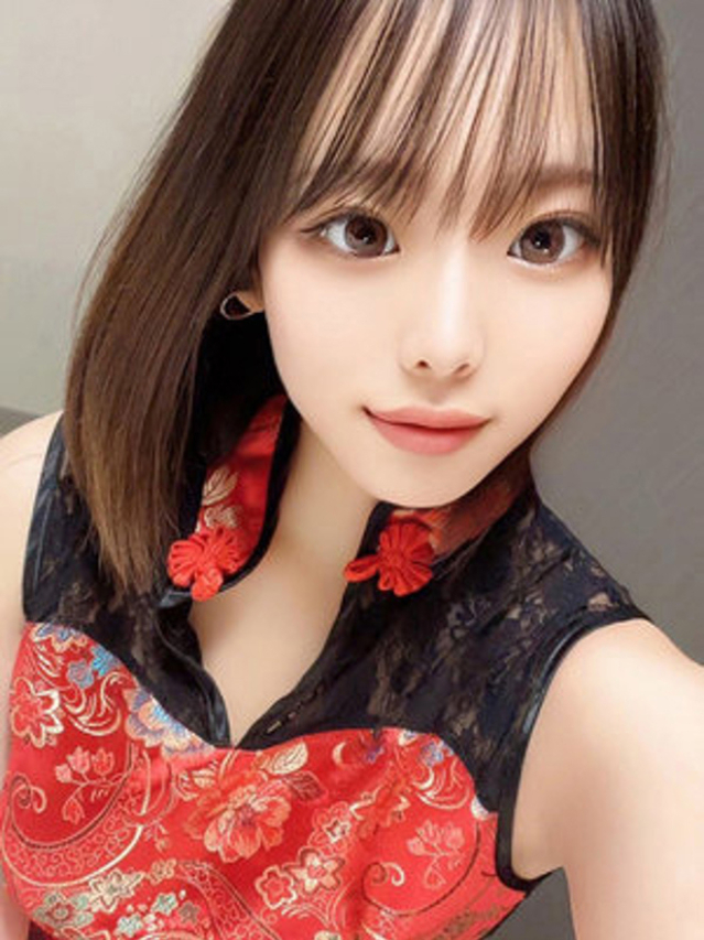 山根ねる(全裸美女からのカゲキな誘惑)