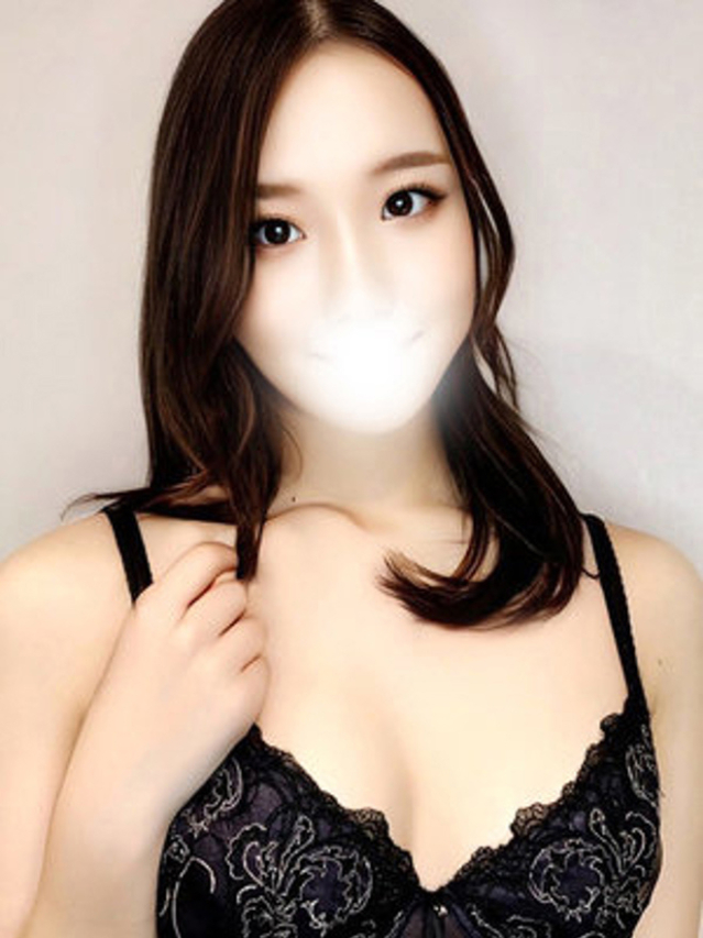 美甘りんね(全裸美女からのカゲキな誘惑)
