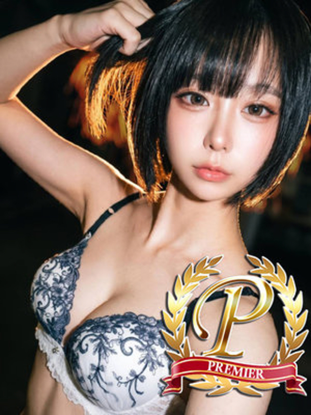 半間りま（全裸美女からのカゲキな誘惑）