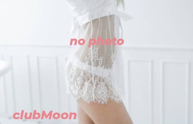 新人　秋山　優奈（club MOON）